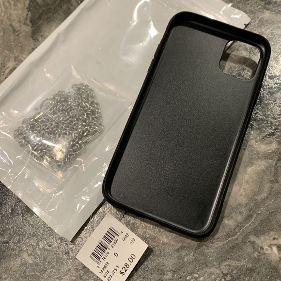 IPhone Purse with chain strap for iPhone 11 or iPhone XR - Picture 7 of 8